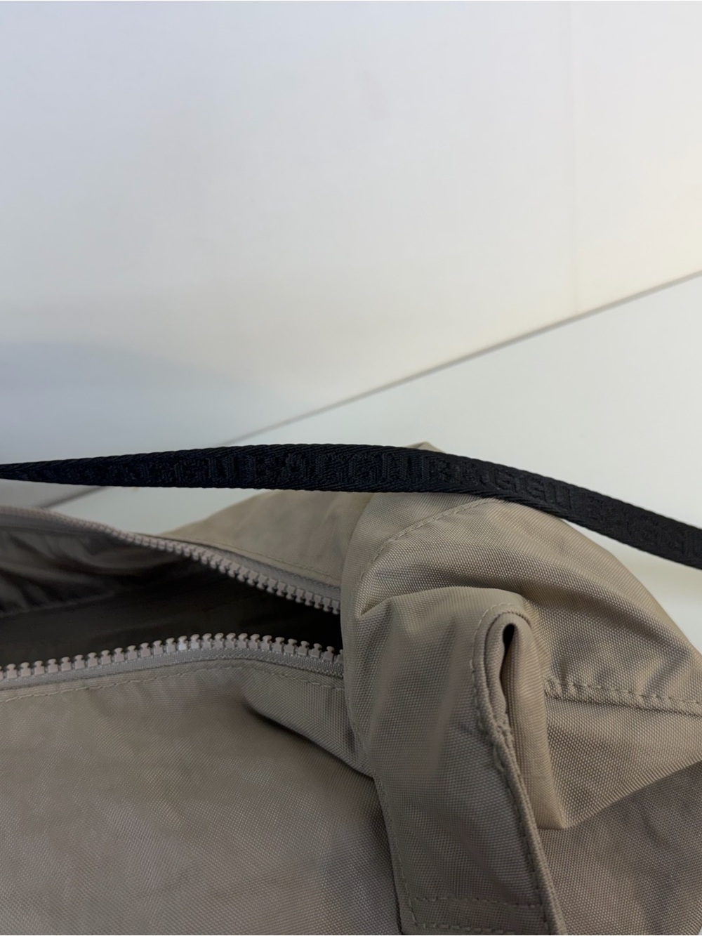 BAGGU Dove Medium Cresent Nylon Crossbody with Logo Strap - Picture 10 of 11